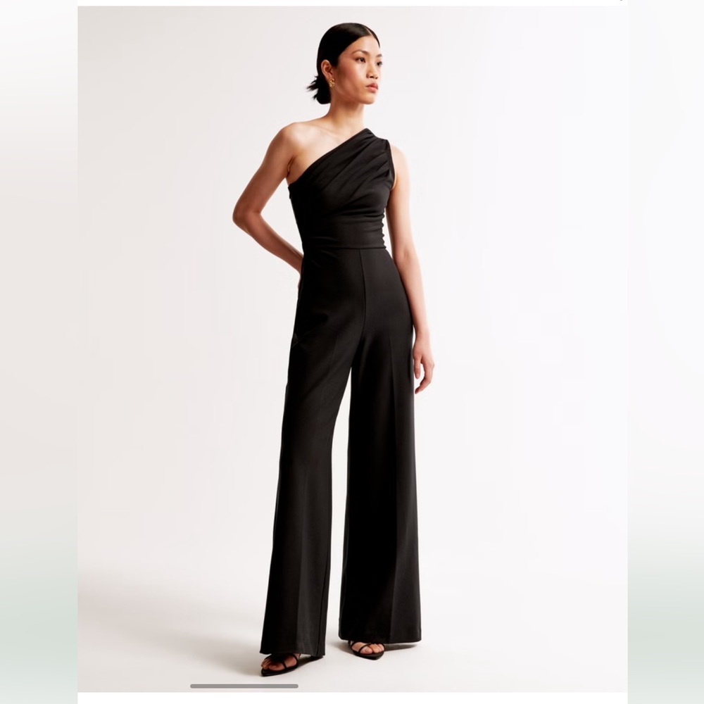 NWT Abercrombie one-shoulder jumpsuit